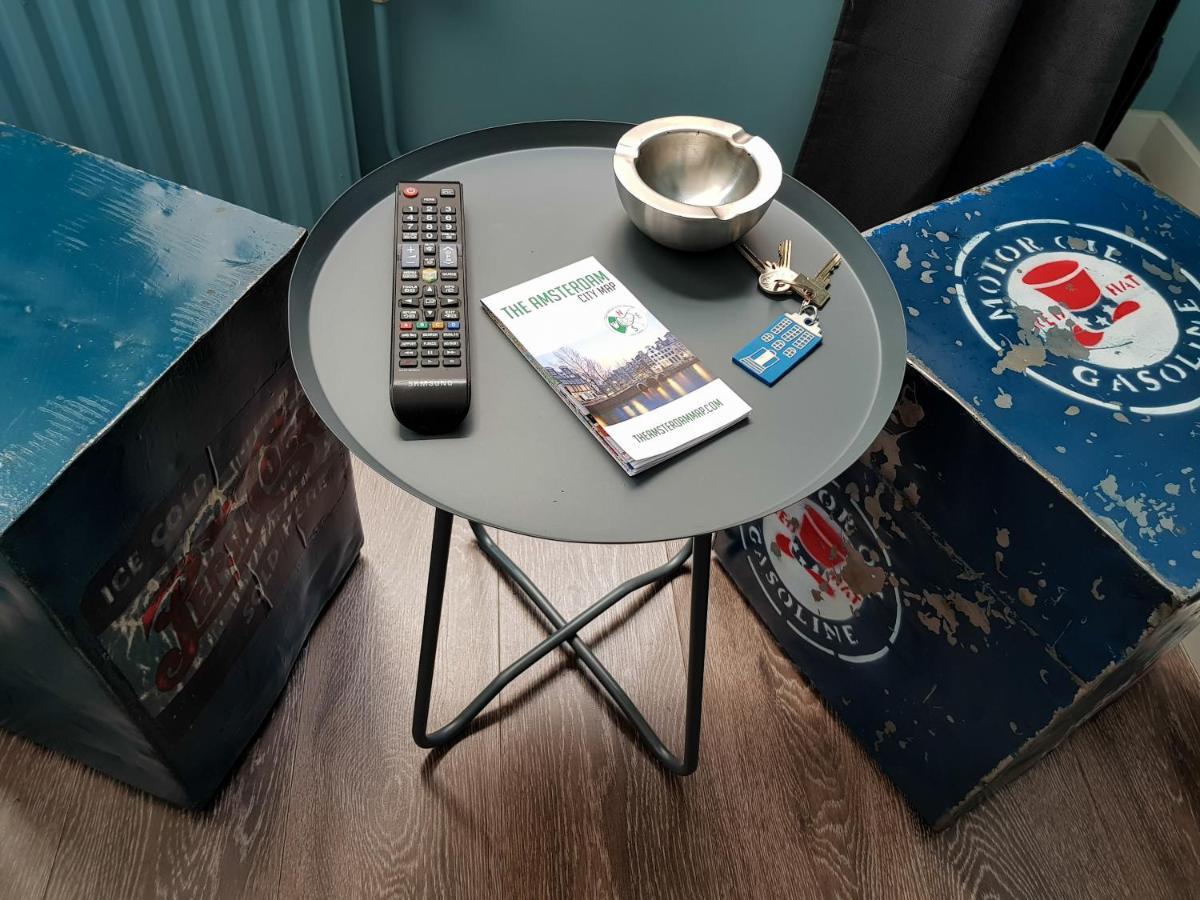Urban Vibes Guesthouse Амстердам Екстериор снимка