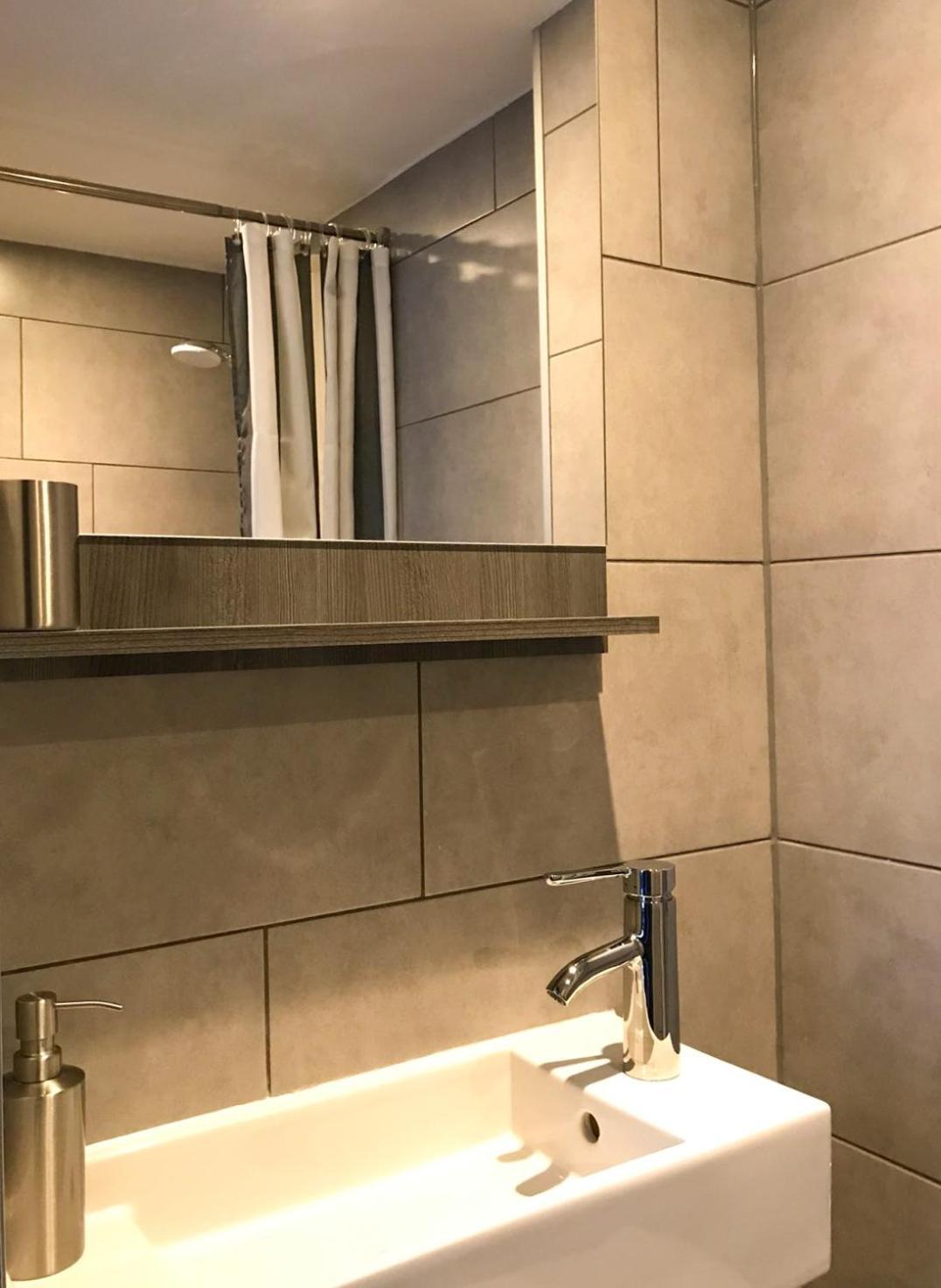 Urban Vibes Guesthouse Амстердам Стая снимка